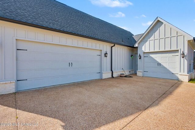 2332 Slocum Road, Hernando, MS 38632