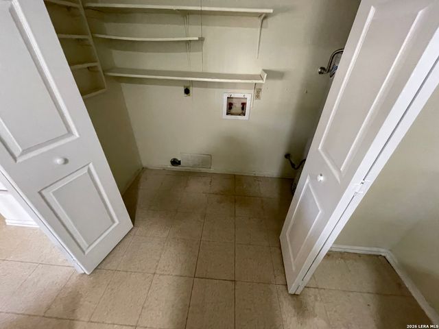 7107 Swinford, San Antonio, TX 78239