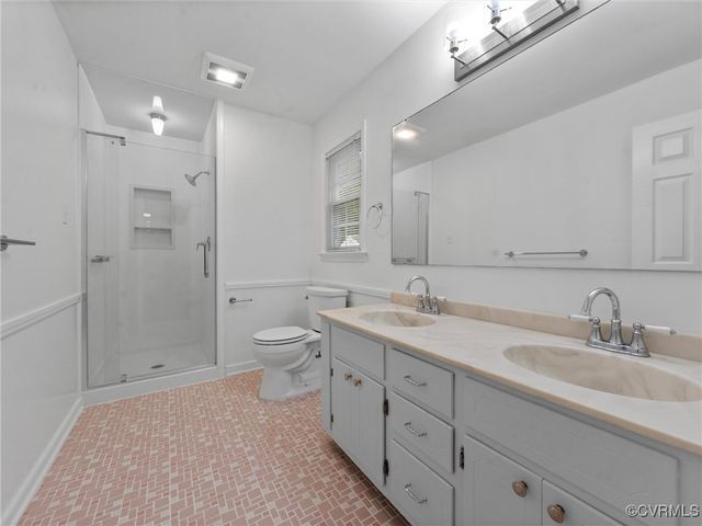3910 Oxbridge Rd, Richmond, VA 23236