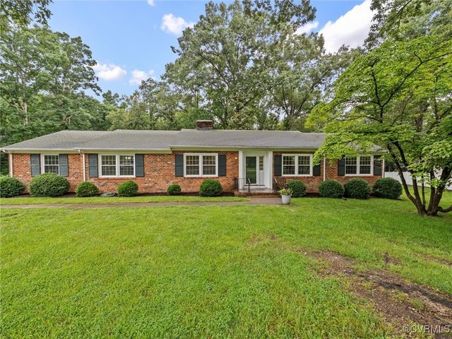3910 Oxbridge Rd, Richmond, VA 23236