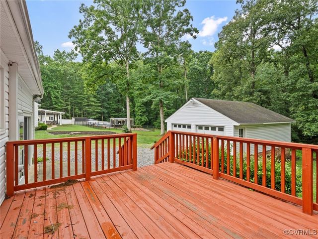 3910 Oxbridge Rd, Richmond, VA 23236
