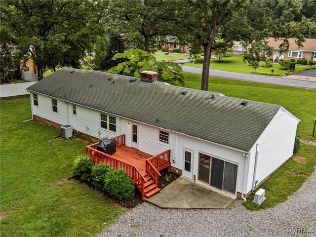 3910 Oxbridge Rd, Richmond, VA 23236