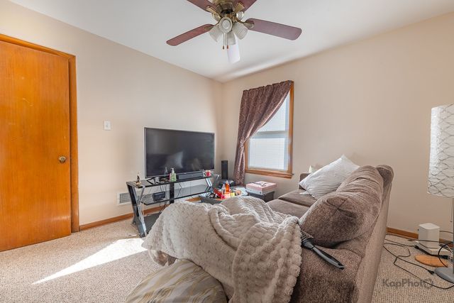 8725 S Harper Avenue 2, Chicago, IL 60619