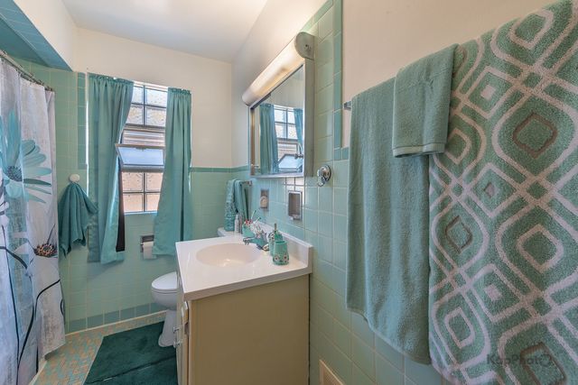 8725 S Harper Avenue 2, Chicago, IL 60619