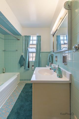 8725 S Harper Avenue 2, Chicago, IL 60619