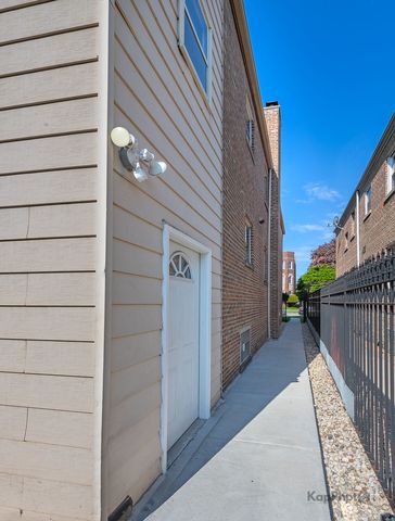 8725 S Harper Avenue 2, Chicago, IL 60619