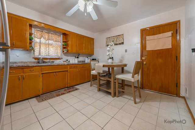 8725 S Harper Avenue 2, Chicago, IL 60619