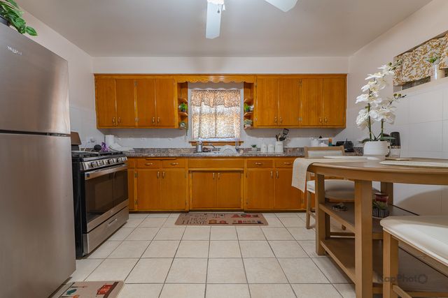 8725 S Harper Avenue 2, Chicago, IL 60619