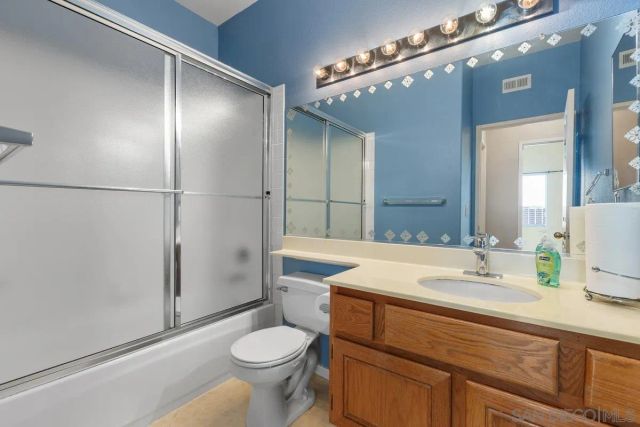 1027 Honeysuckle Dr, San Marcos, CA 92078