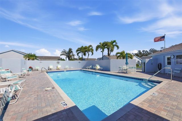 625 IRONWOOD CIRCLE 151, Venice, FL 34292