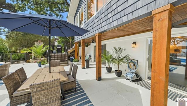 188 Trout Dr, Murray, KY 42071