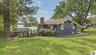 188 Trout Dr, Murray, KY 42071