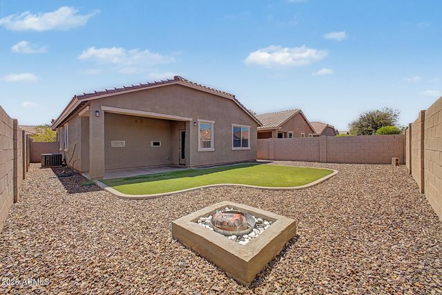 3514 E COWBOY COVE Trail, San Tan Valley, AZ 85143