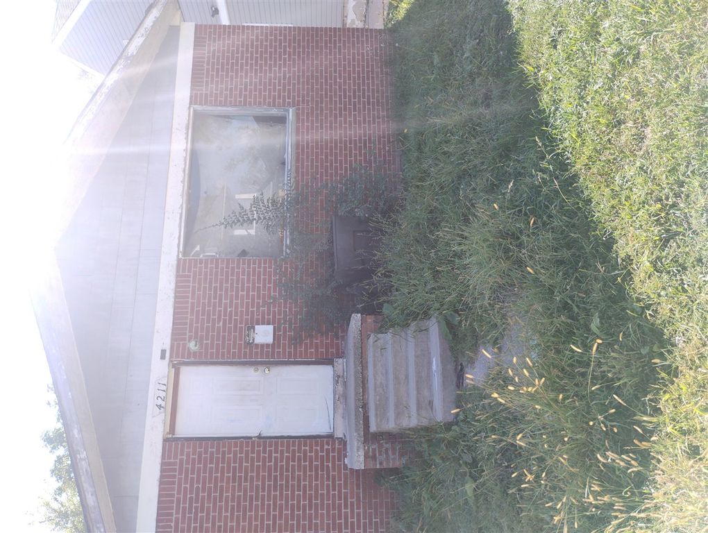4211 Elmhurst Street, Detroit, MI 48204