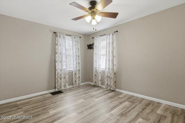 1837 W MCCARTY STREET, Jefferson City, MO 65109