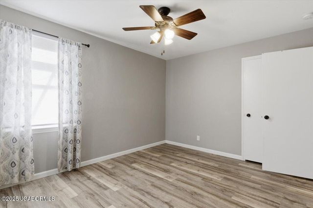 1837 W MCCARTY STREET, Jefferson City, MO 65109