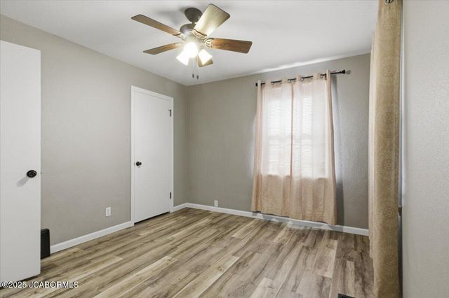 1837 W MCCARTY STREET, Jefferson City, MO 65109