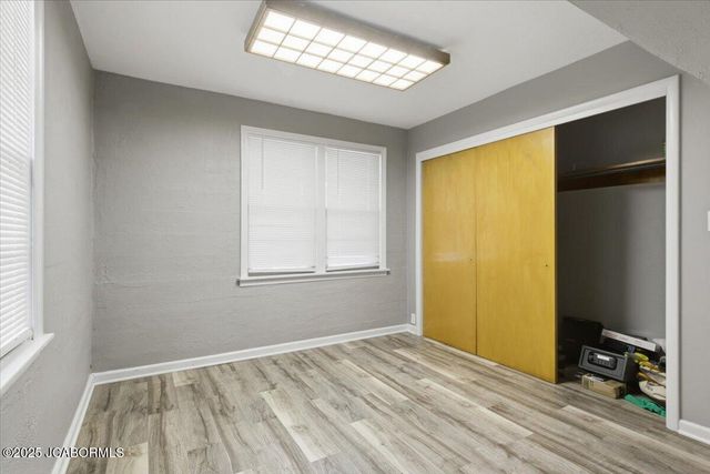 1837 W MCCARTY STREET, Jefferson City, MO 65109