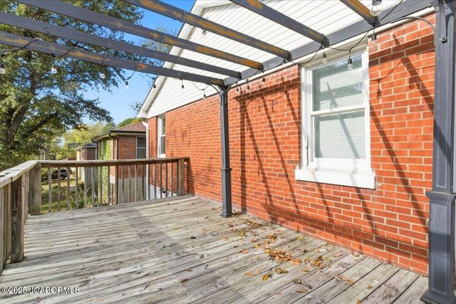 1837 W MCCARTY STREET, Jefferson City, MO 65109