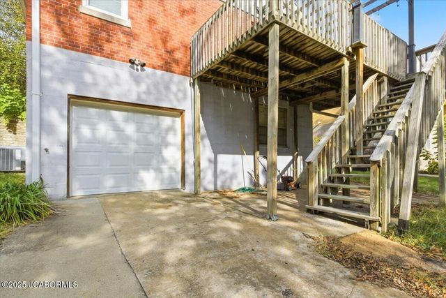 1837 W MCCARTY STREET, Jefferson City, MO 65109