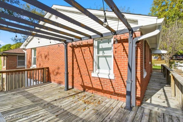 1837 W MCCARTY STREET, Jefferson City, MO 65109