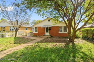 1837 W MCCARTY STREET, Jefferson City, MO 65109