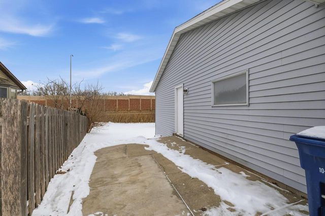 1901 BEECH TREE DRIVE, Green Bay, WI 54304