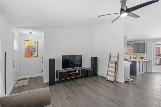 1901 BEECH TREE DRIVE, Green Bay, WI 54304