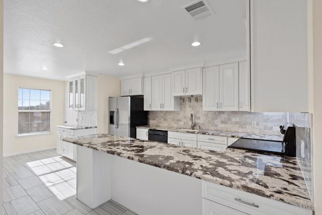 2301 Red Bird CV, Lago Vista, TX 78645