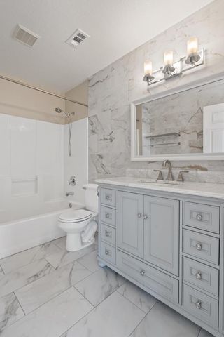 2301 Red Bird CV, Lago Vista, TX 78645