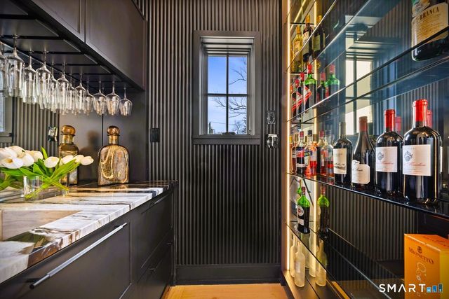16 Park Avenue, Greenwich, CT 06830