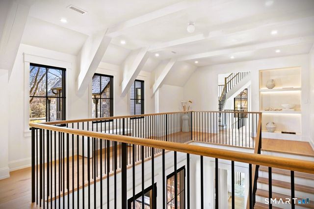 16 Park Avenue, Greenwich, CT 06830