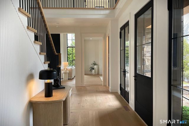 16 Park Avenue, Greenwich, CT 06830