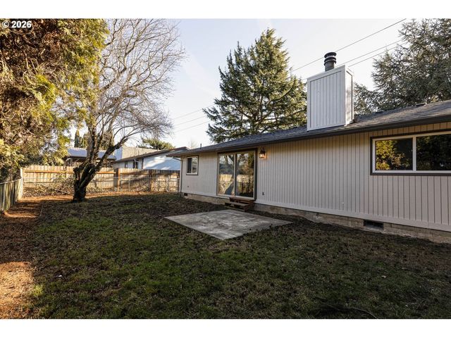 21715 Ne HALSEY St, Fairview, OR 97024