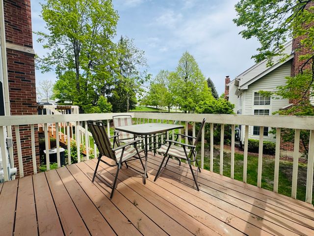 2164 SEAVER Lane 2164, Hoffman Estates, IL 60169