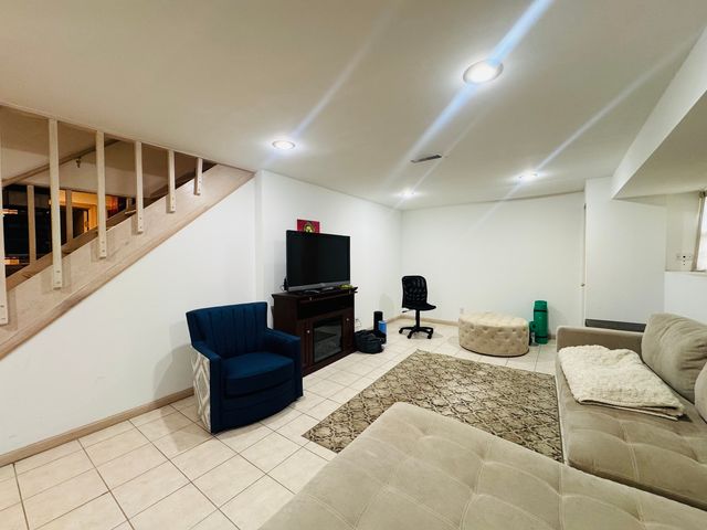 2164 SEAVER Lane 2164, Hoffman Estates, IL 60169