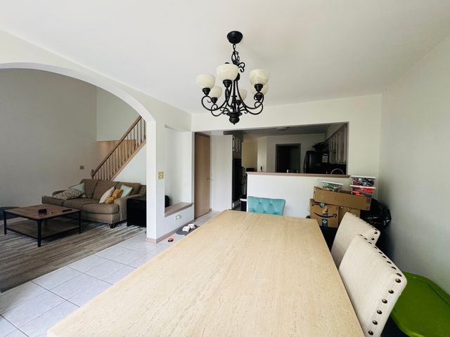2164 SEAVER Lane 2164, Hoffman Estates, IL 60169