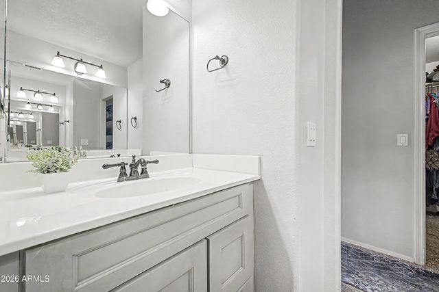 1352 W SPARROW Drive, Chandler, AZ 85286