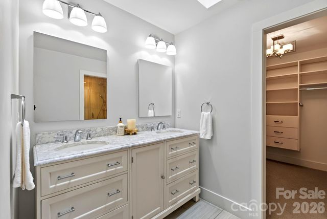 12 Beech Tree Lane, Asheville, NC 28804