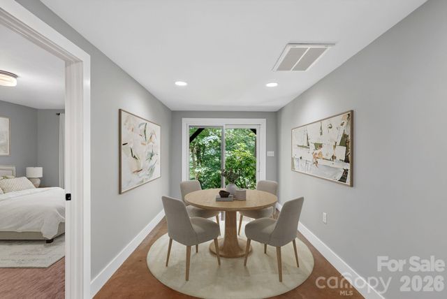 12 Beech Tree Lane, Asheville, NC 28804