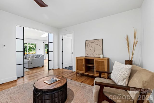 12 Beech Tree Lane, Asheville, NC 28804