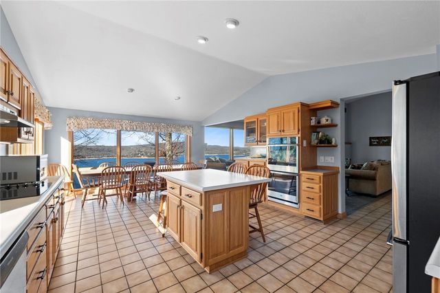 188 Point Mirage Road, Eureka Springs, AR 72631