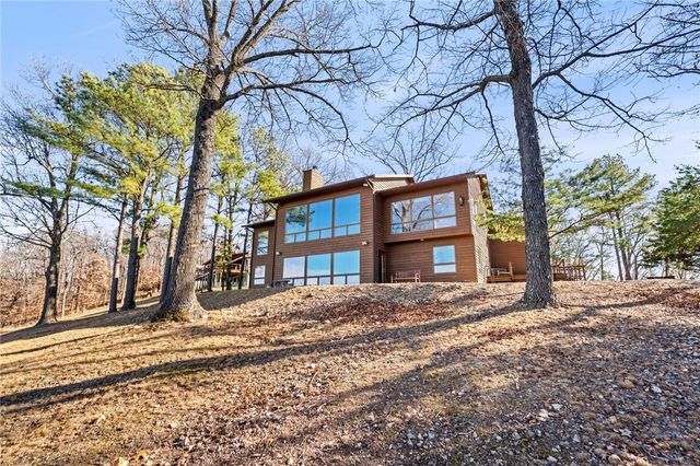 188 Point Mirage Road, Eureka Springs, AR 72631