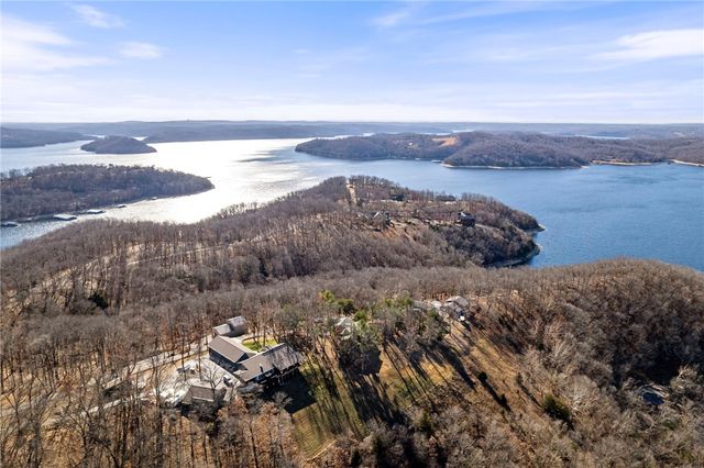 188 Point Mirage Road, Eureka Springs, AR 72631