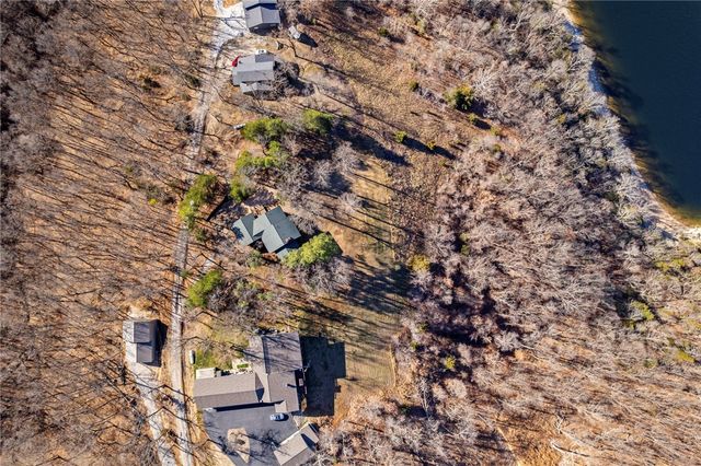 188 Point Mirage Road, Eureka Springs, AR 72631