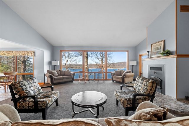 188 Point Mirage Road, Eureka Springs, AR 72631