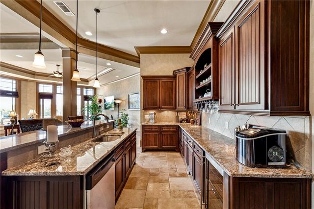 6407 Grand Marina Circle, Gainesville, GA 30506