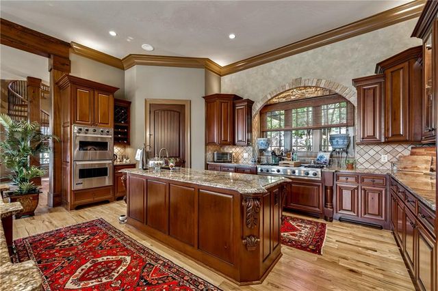 6407 Grand Marina Circle, Gainesville, GA 30506