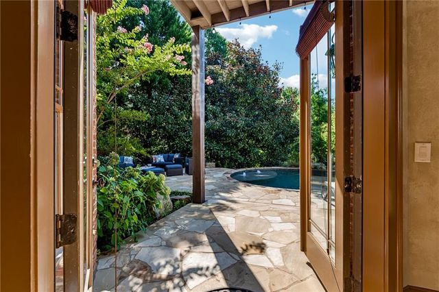 6407 Grand Marina Circle, Gainesville, GA 30506