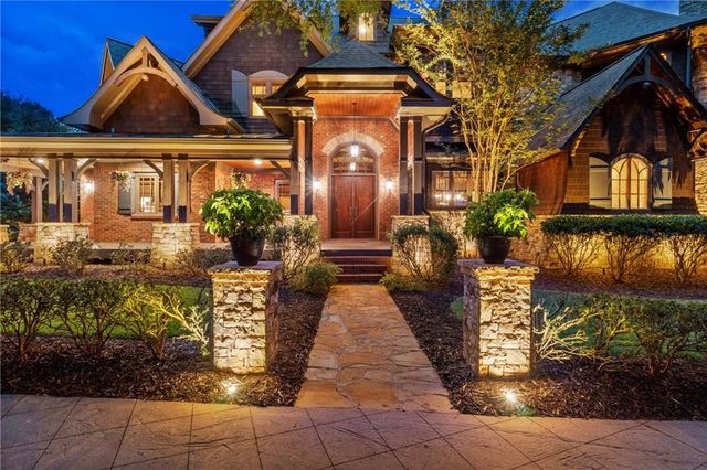 6407 Grand Marina Circle, Gainesville, GA 30506